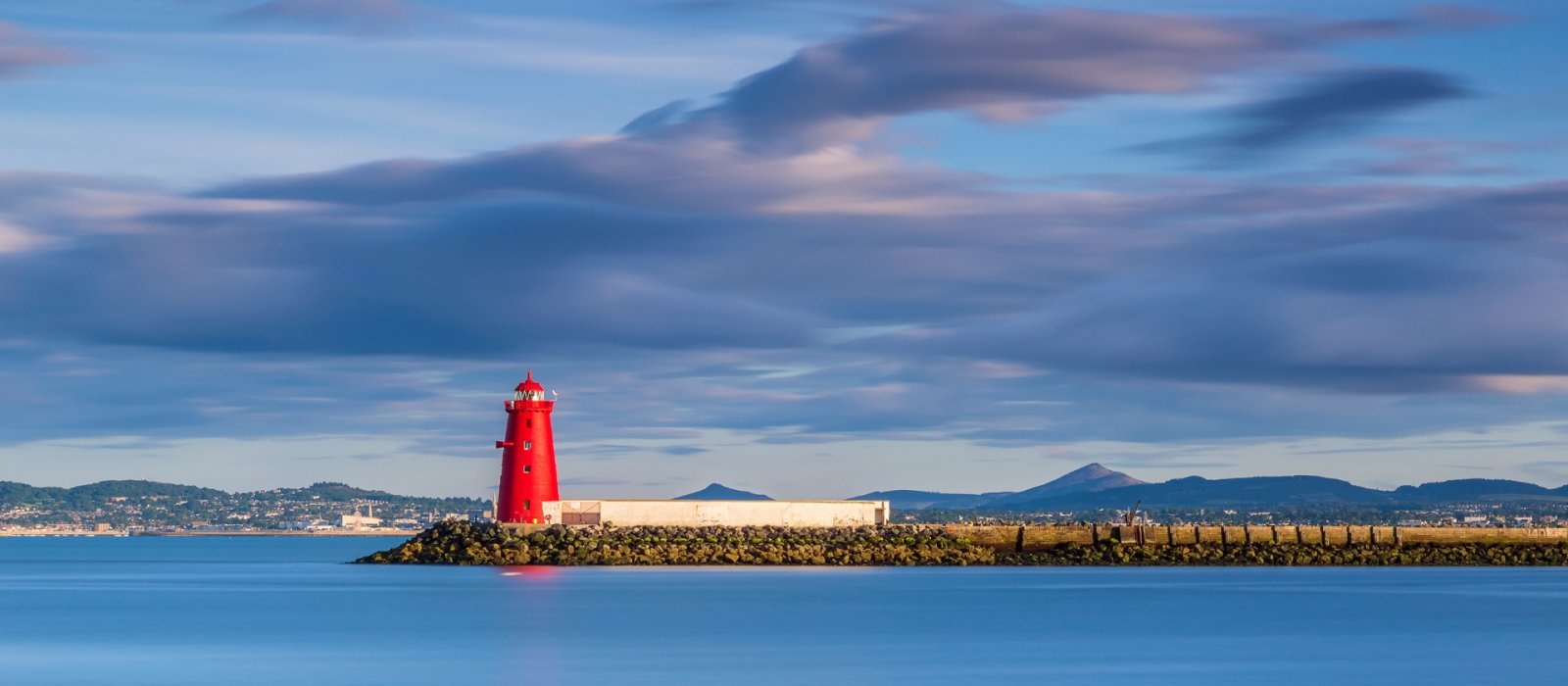 Poolbeg lighthouse www.talbothotelstillorgan.com